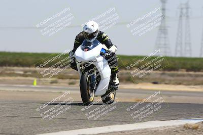 media/Sep-01-2025-Lets Ride (Mon) [[4370d11284]]/B Group/1220pm (Wheelie Bump)/
